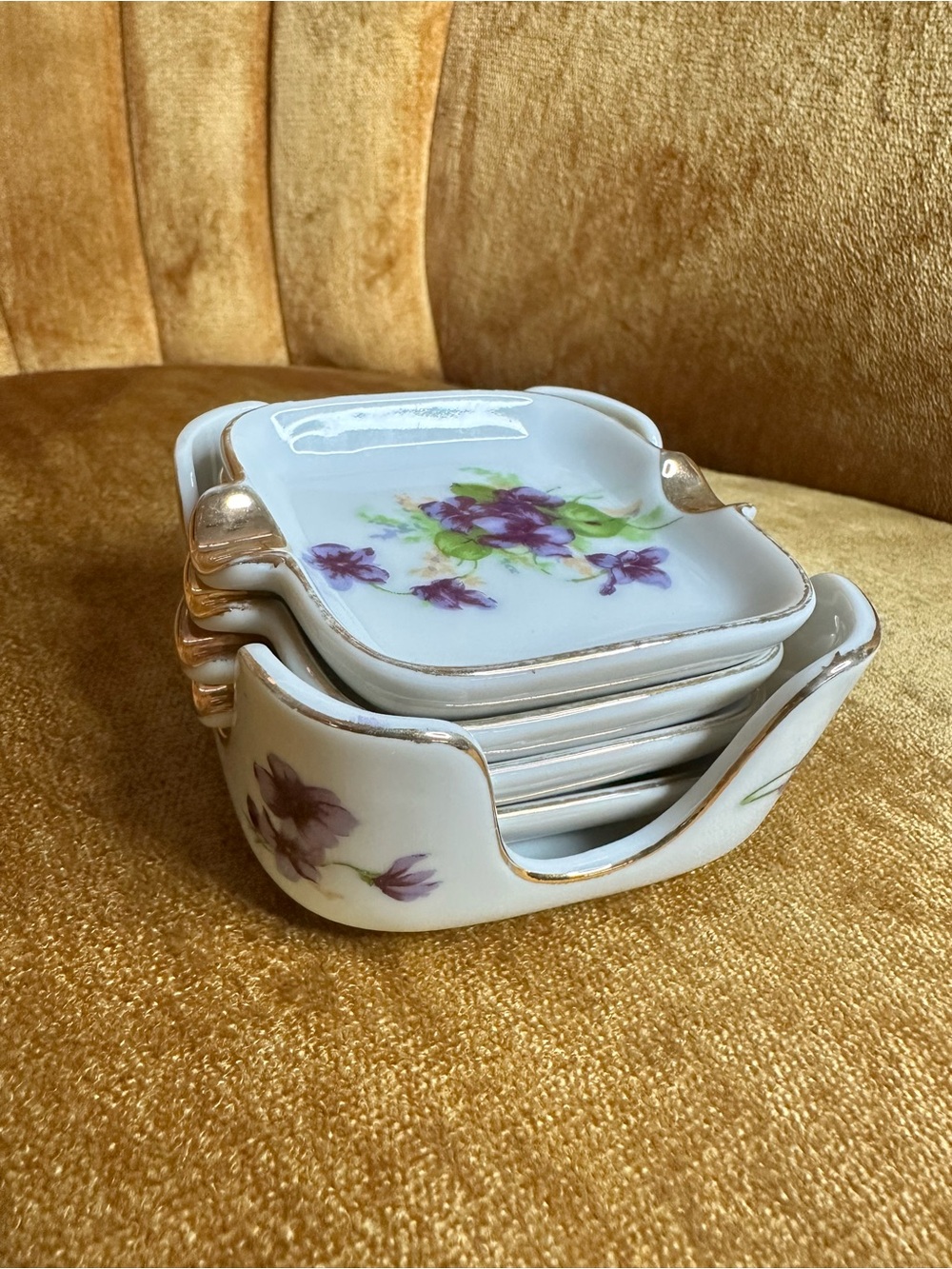 Set of 4 Mid Century Lefton Mini Ashtrays with Holder Violets Floral Vintage - Picture 13 of 13